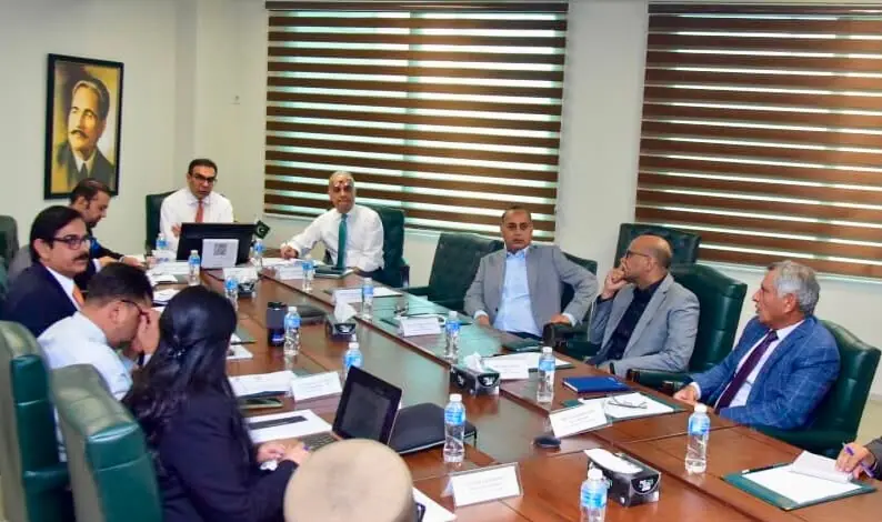 PC Board Advances Airport Outsourcing and LESCO MEPCO Privatisation
